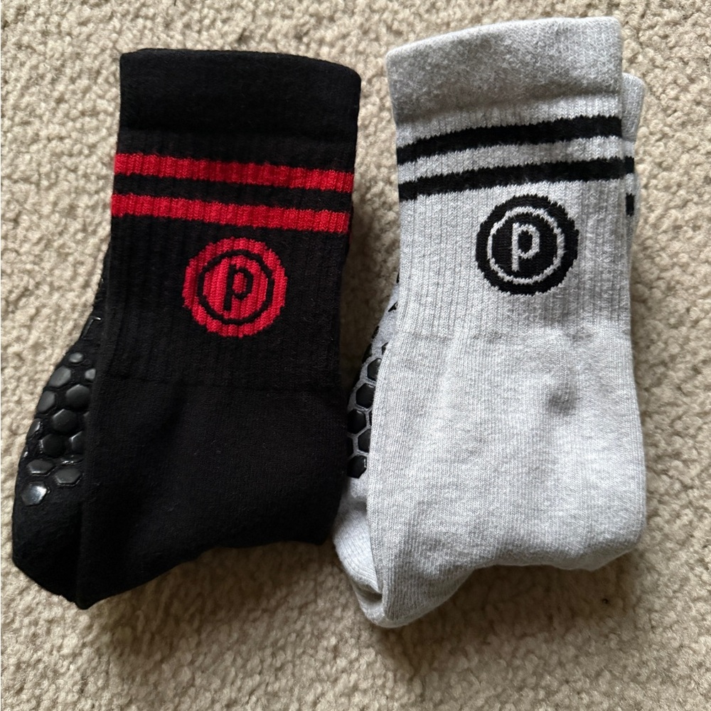 Pure Barre by Tavi Circle P Logo Black and Gray Mid-calf Sticky Socks (M)